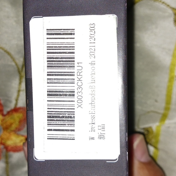 Pro 3 earbuds - Picture 3 of 5